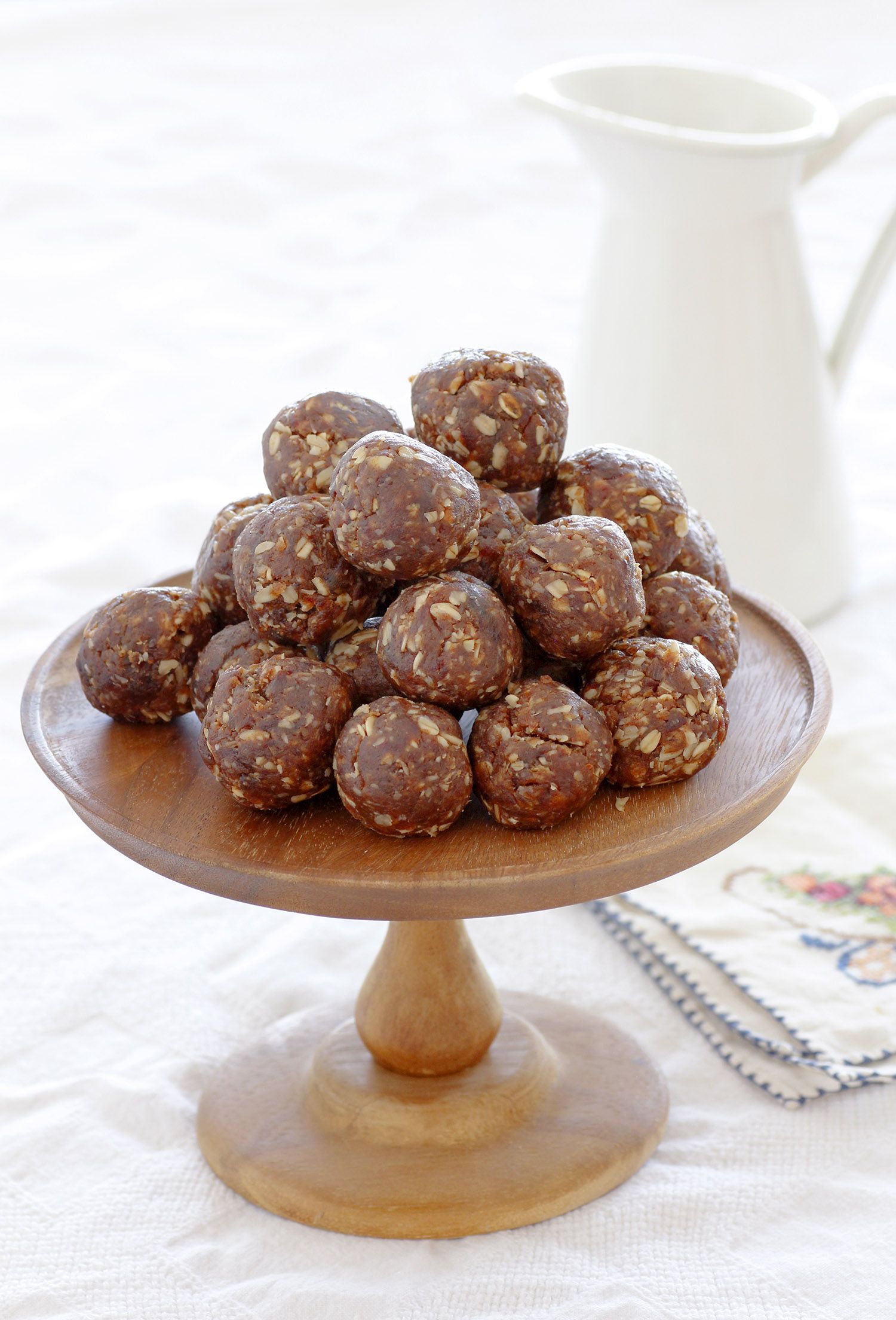 Peanut Butter and Oatmeal Energy bites