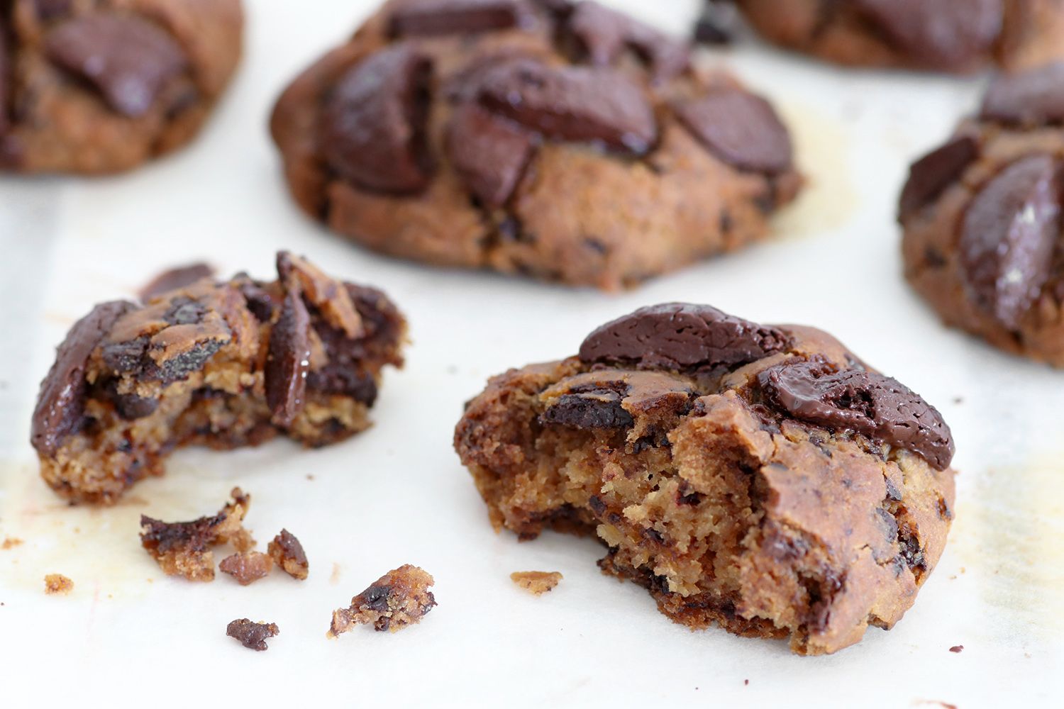 Healthy Chocolate Chip Cookies with Chickpeas