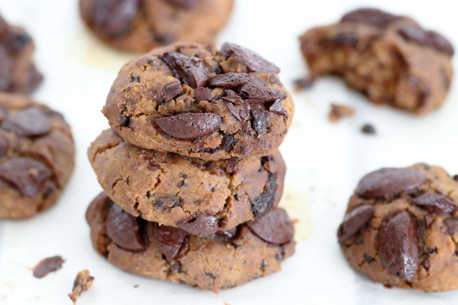 Healthy Chocolate Chip Cookies with Chickpeas