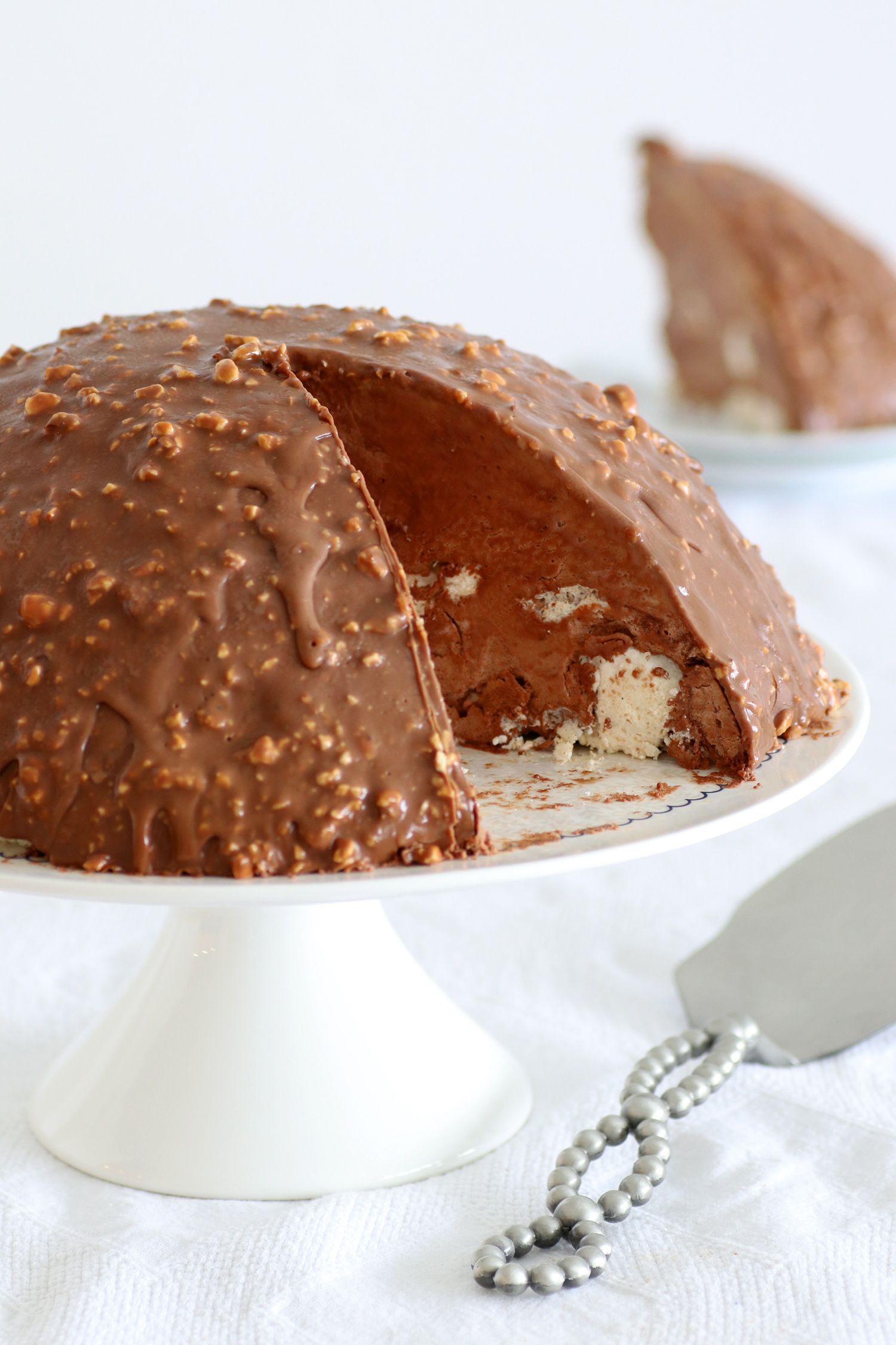 No Bake Chocolate Bomb Cake