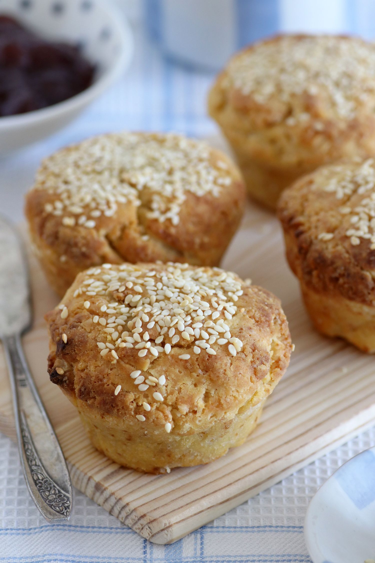 Quick Cornbread Rolls