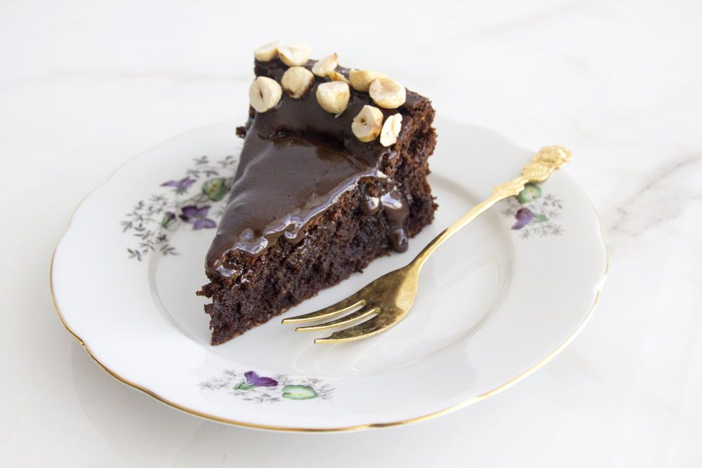 עוגת שוקולד, קפה ואגוזים | צילום: נטלי לוין