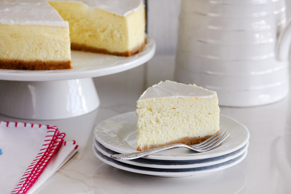 עוגת גבינה אפויה קלאסית | צילום: נטלי לוין