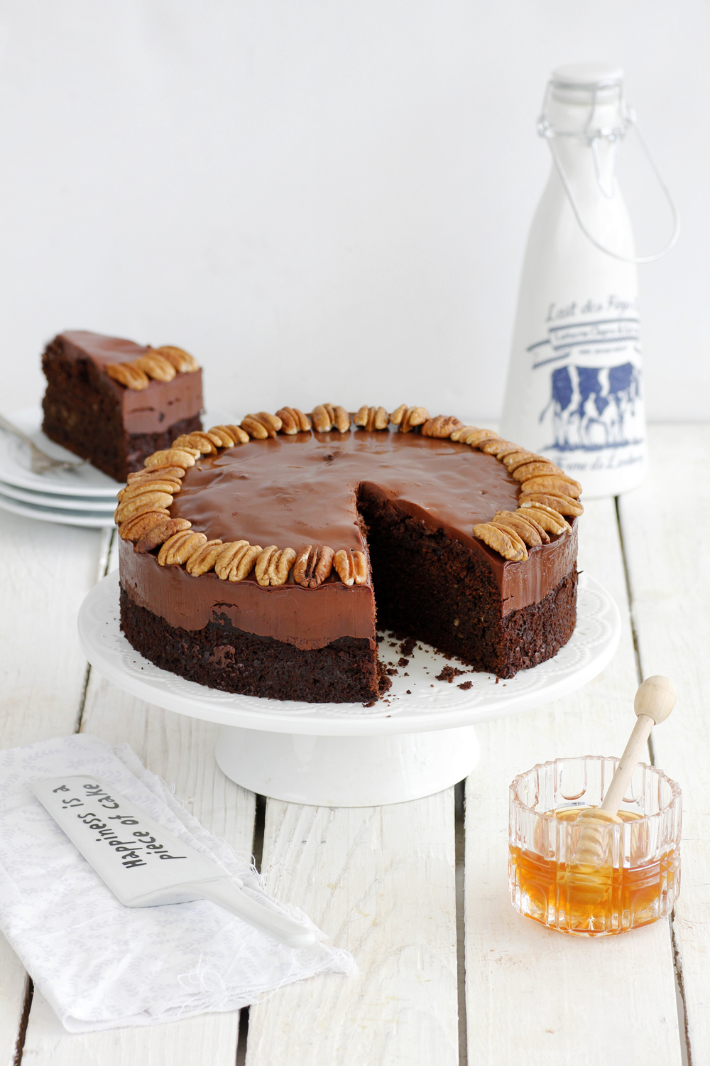 עוגת דבש ושוקולד | צילום: נטלי לוין