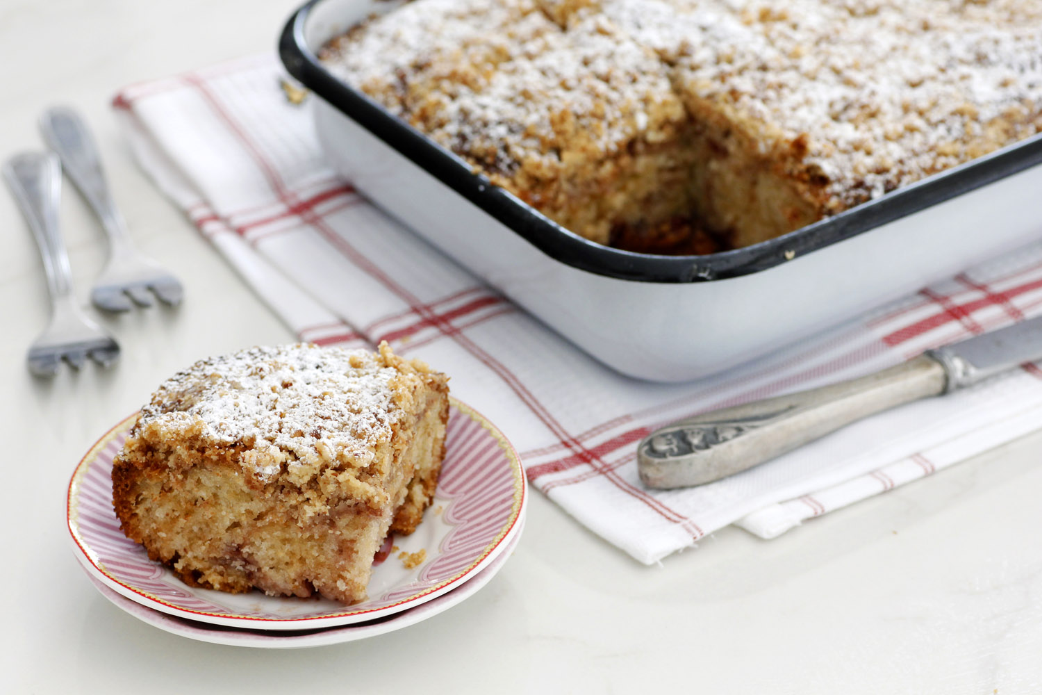 Streusel Cake with Jam