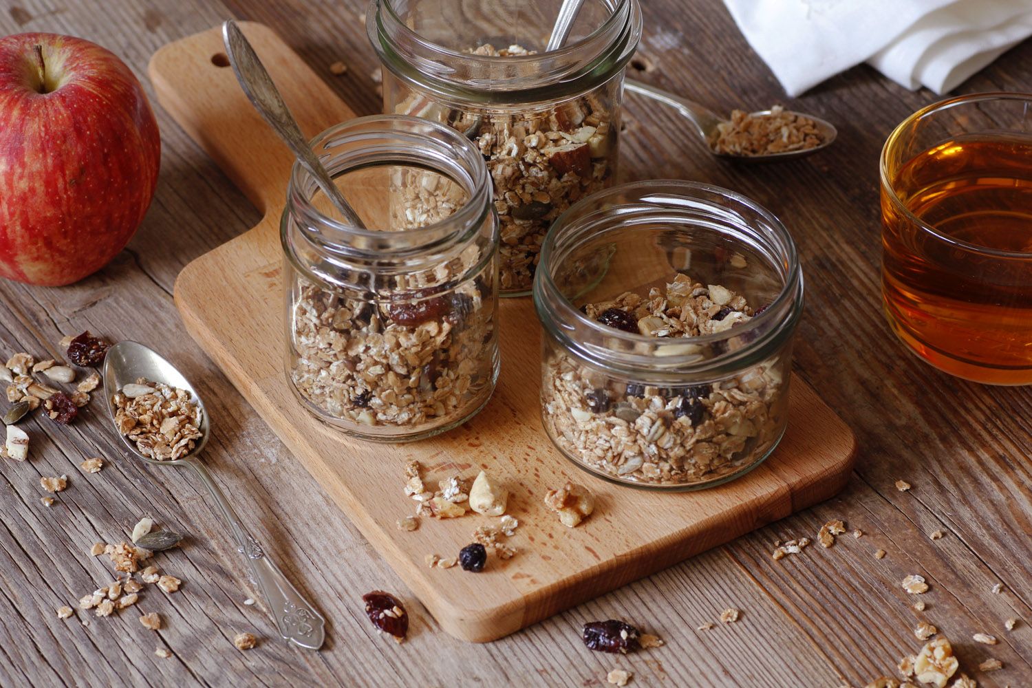 Spelt Granola with Fruits and Nuts