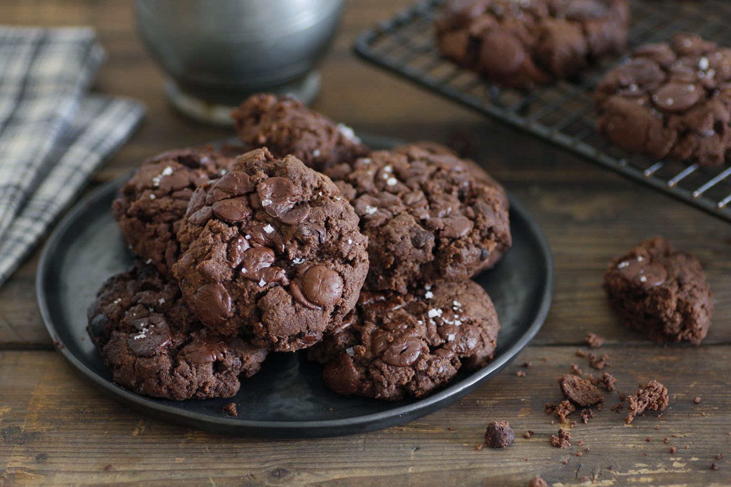 עוגיות דאבל שוקולד וחמאת בוטנים | צילום: נטלי לוין