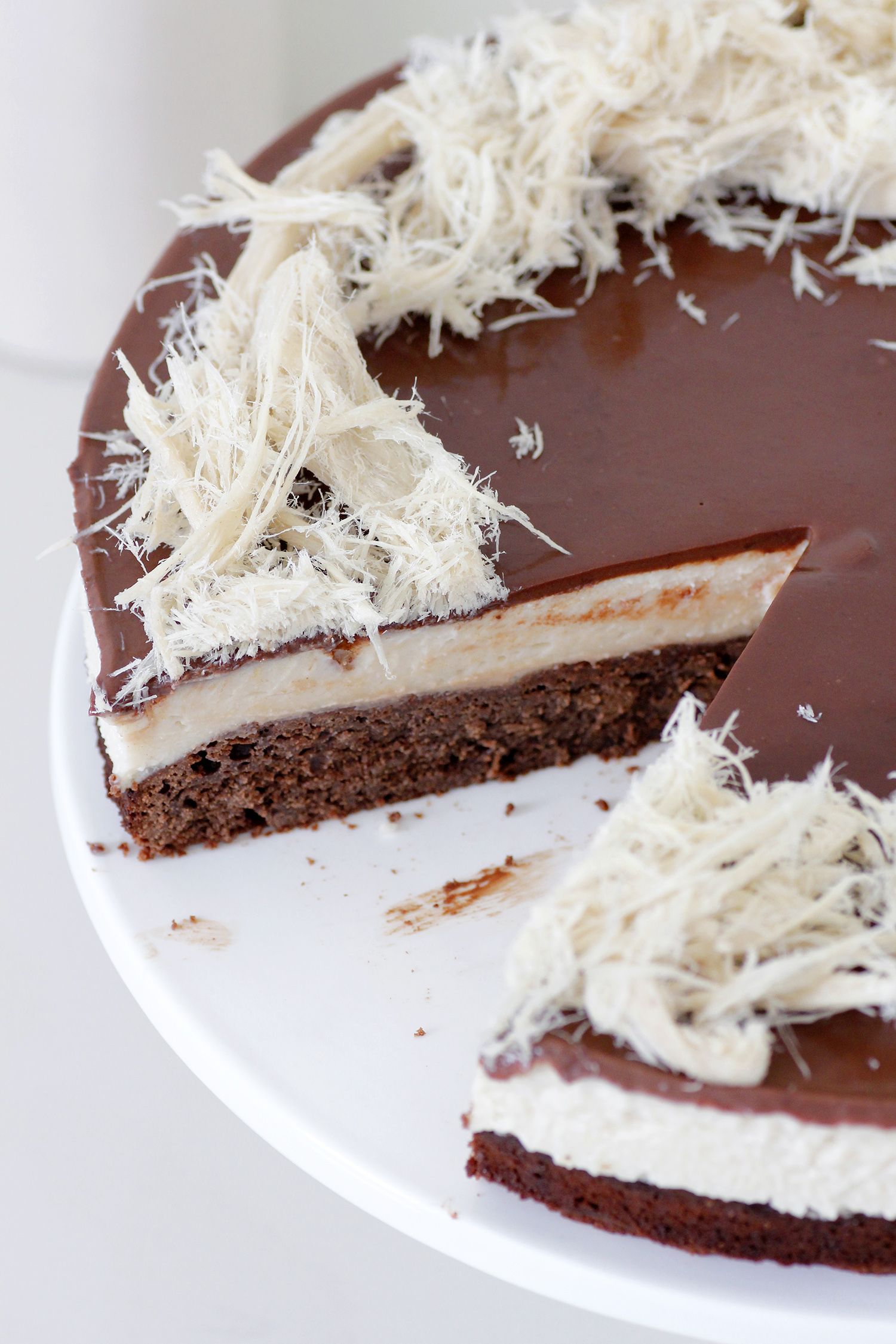 עוגת קרמבו שוקולד וחלבה כשרה לפסח | צילום: נטלי לוין