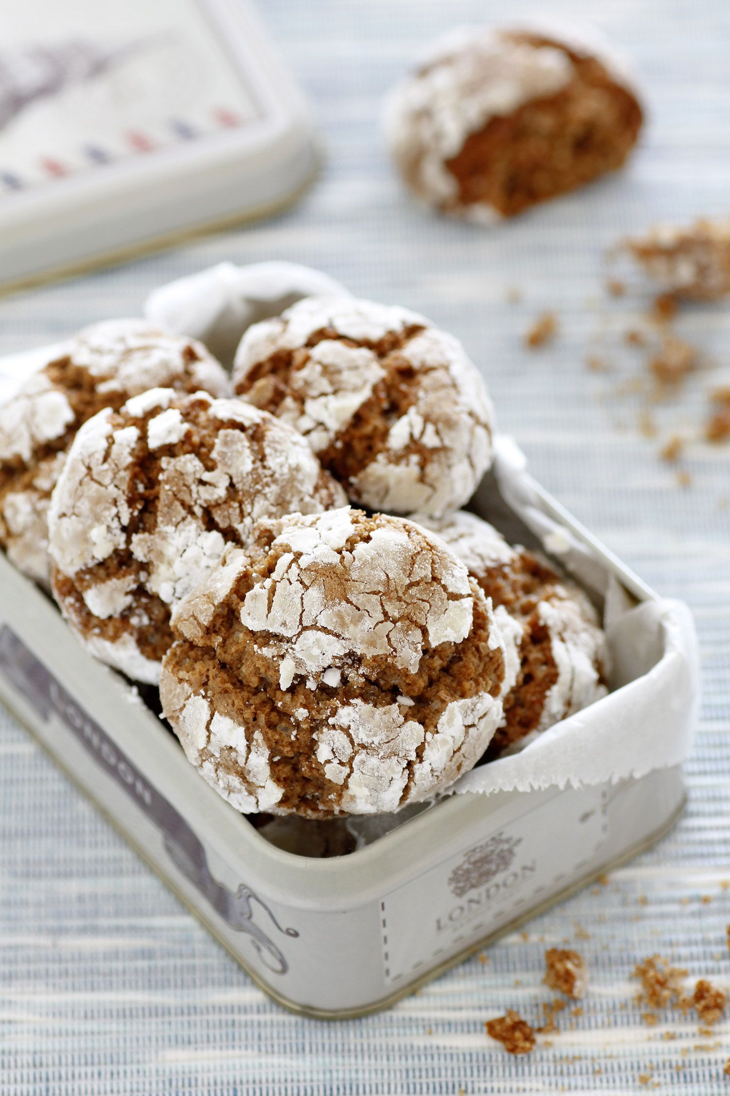 Date Syrup Crinkle Cookies