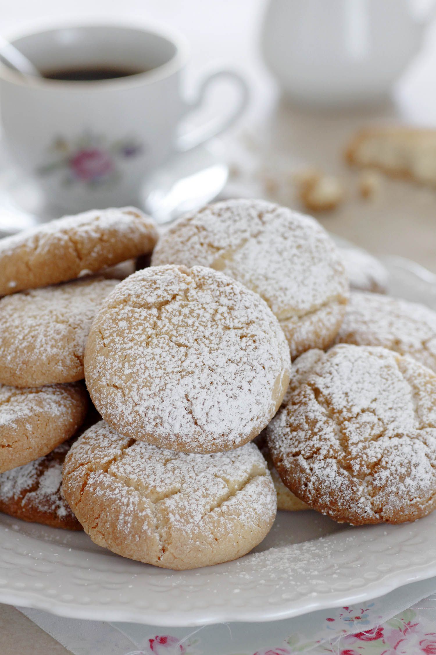 Danish Butter Cookies | Lil' Cookie