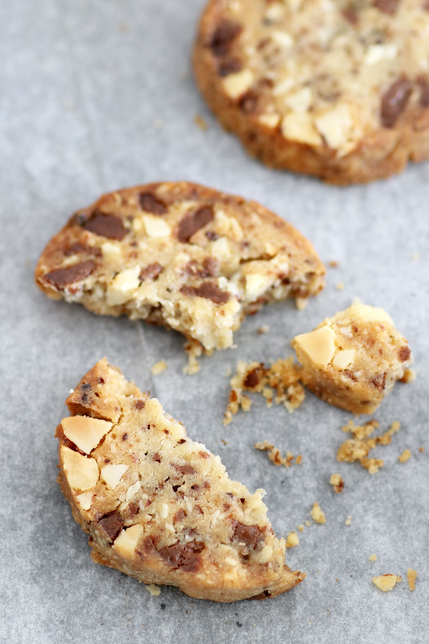 Hazelnut Cookies with Coffee and Chocolate