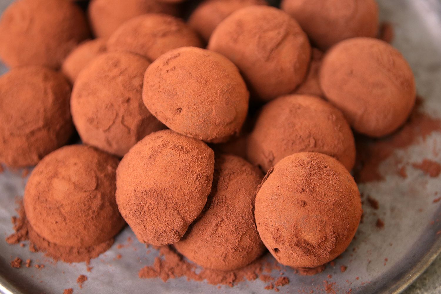The Easiest Chocolate Truffles in the World