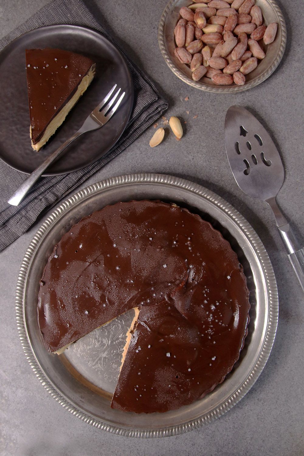 עוגת ריסז קאפס ענקית | צילום: נטלי לוין