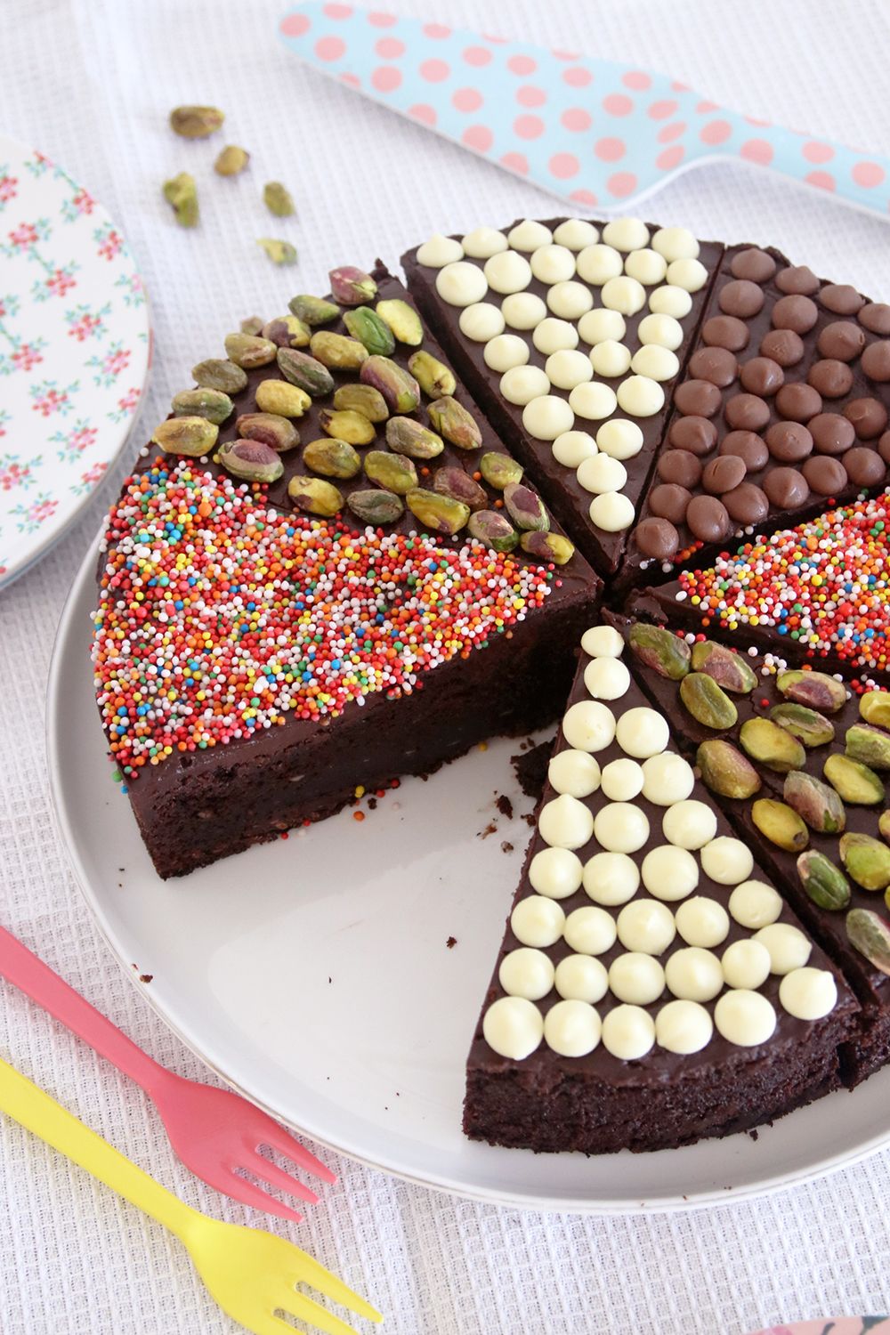 עוגת שוקולד ללא גלוטן | צילום: נטלי לוין