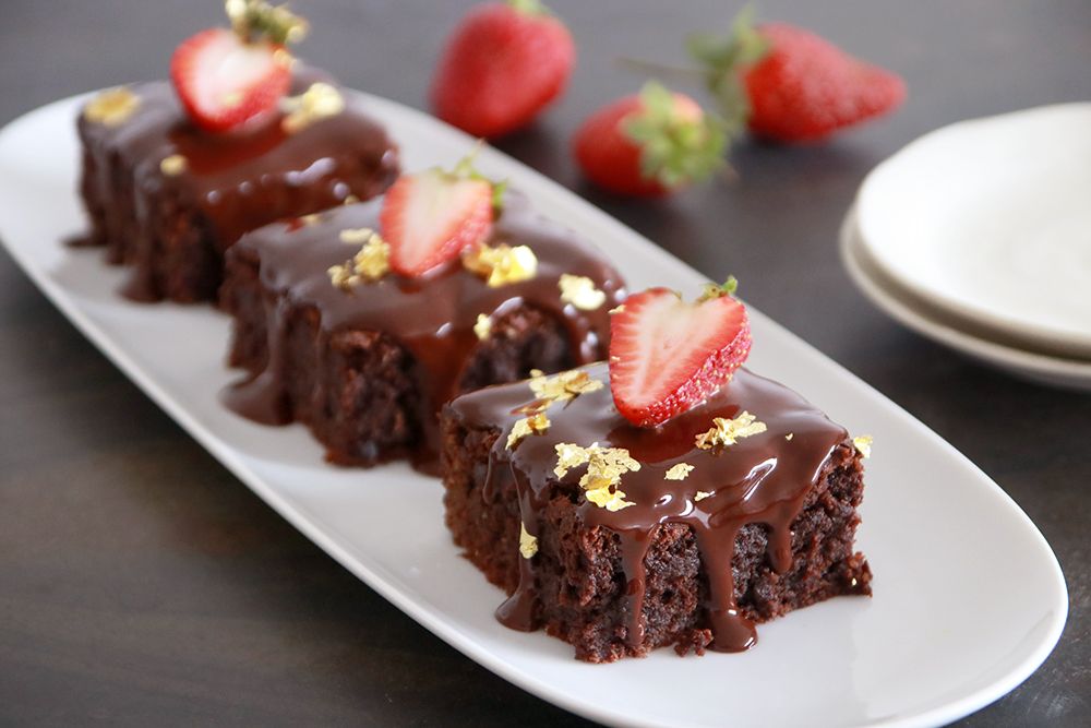 עוגת שוקולד ליום הולדת בפסח | צילום: נטלי לוין