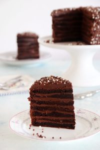 עוגת 14 שכבות שוקולד | צילום: נטלי לוין
